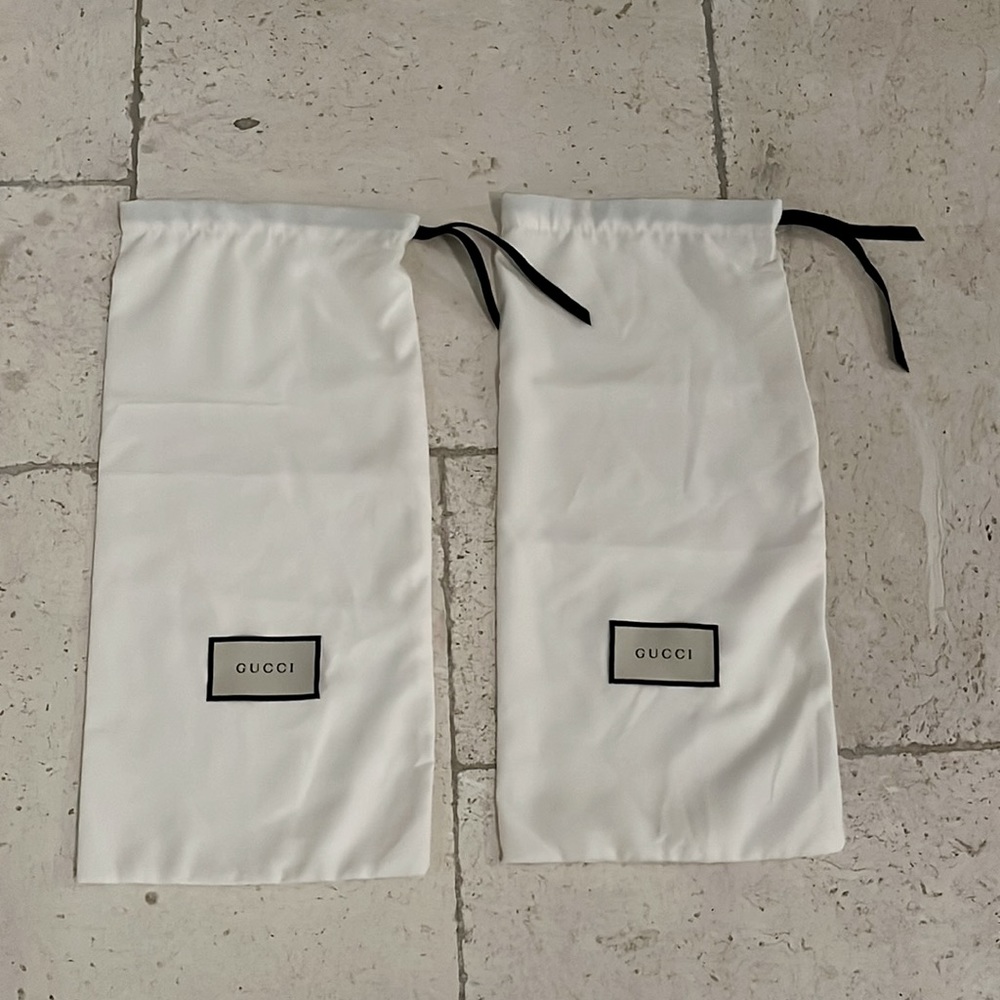 Gucci dust bag. Price varies depending on quantity. 1=$18, 2=$34